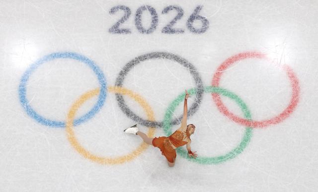 (260206) -- MILAN, Feb. 6, 2026 (Xinhua) -- Madeline Schizas of Canada competes during the women single skating short program of the figure skating team event of the Milan-Cortina 2026 Olympic Winter Games in Milan, Italy, Feb. 6, 2026. (Xinhua/Li Ming)