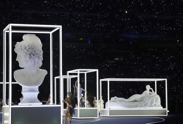 (260206) -- MILAN, Feb. 6, 2026 (Xinhua) -- Artists perform during the opening ceremony of the Milan-Cortina 2026 Olympic Winter Games at the San Siro Olympic Stadium in Milan, Italy, Feb. 6, 2026. (Xinhua/Li Ming)