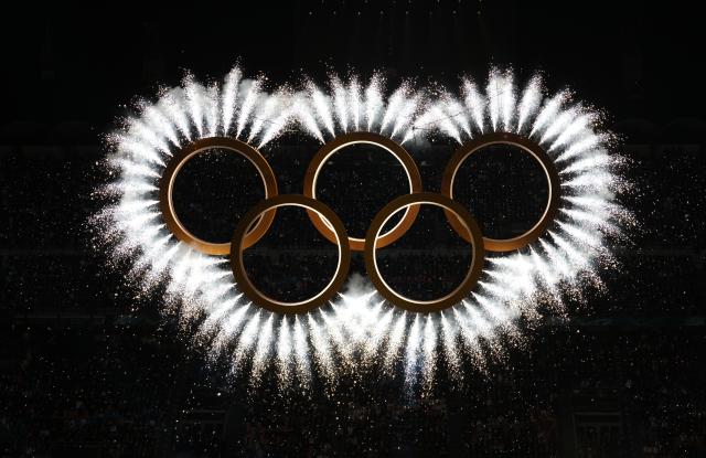 (260206) -- MILAN, Feb. 6, 2026 (Xinhua) -- This photo taken on Feb. 6, 2026 shows the Olympic rings at the opening ceremony of the Milan-Cortina 2026 Olympic Winter Games at the San Siro Olympic Stadium in Milan, Italy. (Xinhua/Xue Yuge)