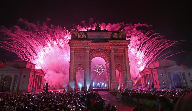 (260206) -- MILAN, Feb. 6, 2026 (Xinhua) -- Fireworks illuminate the night sky at the Arco della Pace during the opening ceremony of the Milan-Cortina 2026 Olympic Winter Games in Milan, Italy, Feb. 6, 2026. (Xinhua/Wu Wei)