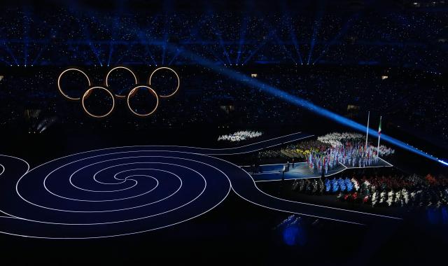 (260207) -- MILAN, Feb. 7, 2026 (Xinhua) -- This photo taken on Feb. 6, 2026 shows the Olympic rings at the opening ceremony of the Milan-Cortina 2026 Olympic Winter Games at the San Siro Olympic Stadium in Milan, Italy. (Xinhua/Xue Yuge)