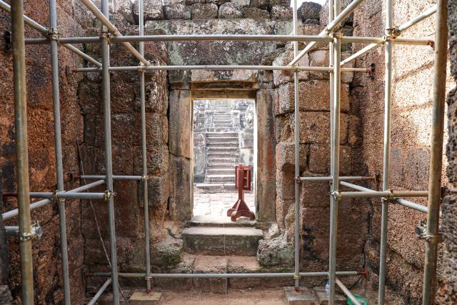 (260207) -- SIEM REAP, Feb. 7, 2026 (Xinhua) -- This photo taken on Feb. 3, 2026 shows the restoration site of the ruined north gate of East Mebon Temple in Siem Reap province, Cambodia.
  Archaeologists have been undertaking the restoration of the deteriorated north gate of centuries-old East Mebon Temple in Cambodia's famous Angkor Archaeological Park, the APSARA National Authority (ANA) said in a news release on Friday. (ANA/Handout via Xinhua)