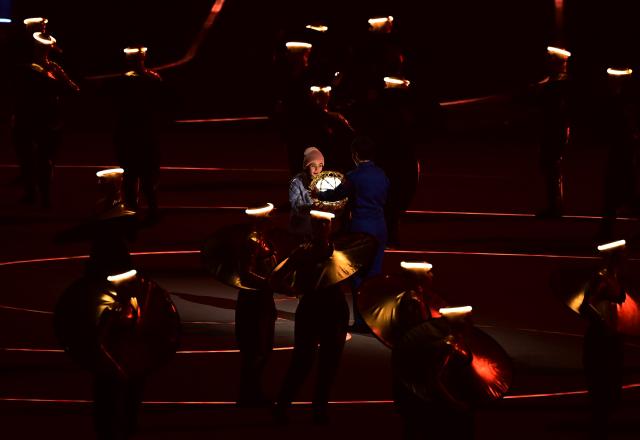 (260207) -- MILAN, Feb. 7, 2026 (Xinhua) -- Artists perform during the opening ceremony of the Milan-Cortina 2026 Olympic Winter Games at the San Siro Olympic Stadium in Milan, Italy, Feb. 6, 2026. (Xinhua/Tao Xiyi)
