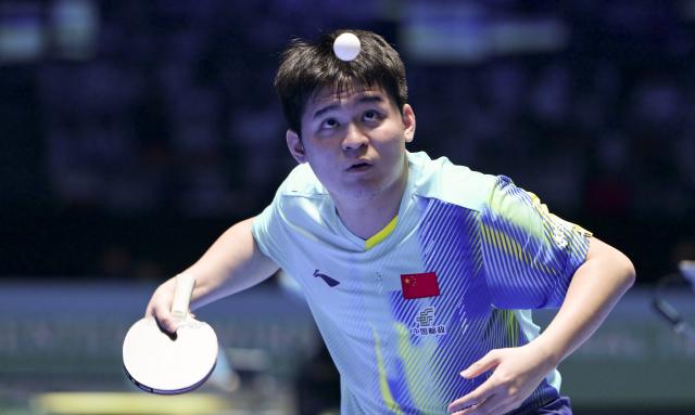 (260207) -- HAIKOU, Feb. 7, 2026 (Xinhua) -- Lin Shidong serves during the men's singles round of 16 match between Lin Shidong of China and Pal Akash of India at the ITTF-ATTU Asian Cup Haikou 2026 table tennis tournament in Haikou, south China's Hainan Province, Feb. 7, 2026. (Xinhua/Yang Guanyu)