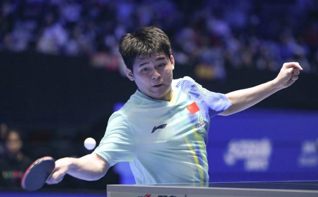 (260207) -- HAIKOU, Feb. 7, 2026 (Xinhua) -- Lin Shidong hits a return during the men's singles round of 16 match between Lin Shidong of China and Pal Akash of India at the ITTF-ATTU Asian Cup Haikou 2026 table tennis tournament in Haikou, south China's Hainan Province, Feb. 7, 2026. (Xinhua/Yang Guanyu)