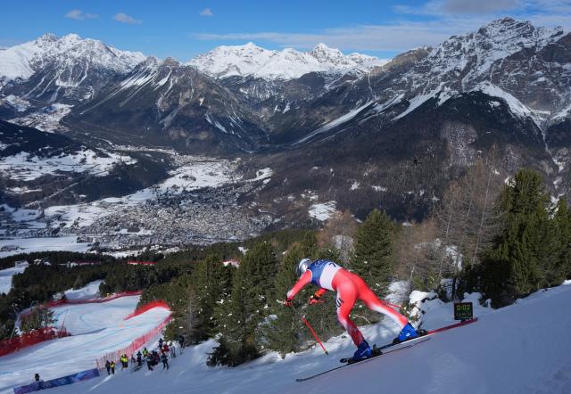 (260207) -- BORMIO, Feb. 7, 2026 (Xinhua) -- Marco Odermatt of Switzerland competes during the alpine skiing men's downhill of the Milan-Cortina 2026 Olympic Winter Games in Bormio, Italy, Feb. 7, 2026. (Xinhua/Hu Huhu)