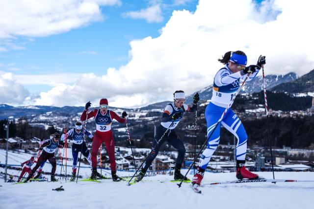 (260207) -- TESERO, Feb. 7, 2026 (Xinhua) -- Athletes compete during the Cross-Country Skiing Women's 10km+10km Skiathlon of the Milan-Cortina 2026 Olympic Winter Games in Tesero, Italy, Feb. 7, 2026. (Xinhua/Peng Ziyang)