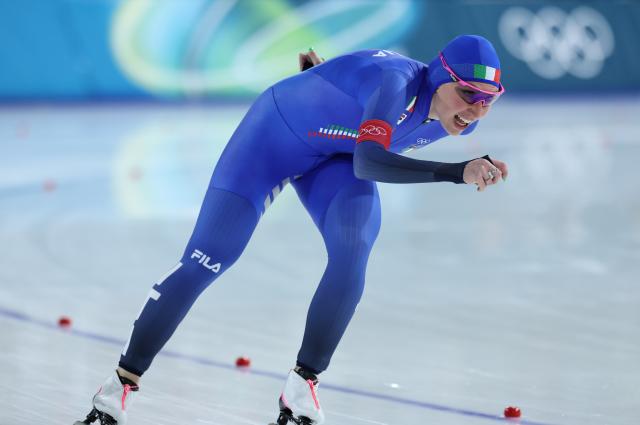 (260207) -- MILAN, Feb. 7, 2026 (Xinhua) -- Francesca Lollobrigida of Italy competes during the speed skating women's 3000m final at the Milan-Cortina 2026 Olympic Winter Games in Milan, Italy, Feb. 7, 2026. (Xinhua/Li Jing)