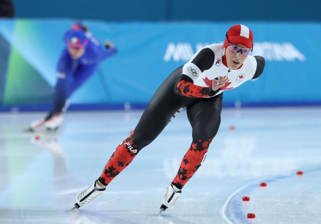 (260207) -- MILAN, Feb. 7, 2026 (Xinhua) -- Valerie Maltais of Canada competes during the speed skating women's 3000m final at the Milan-Cortina 2026 Olympic Winter Games in Milan, Italy, Feb. 7, 2026. (Xinhua/Li Jing)