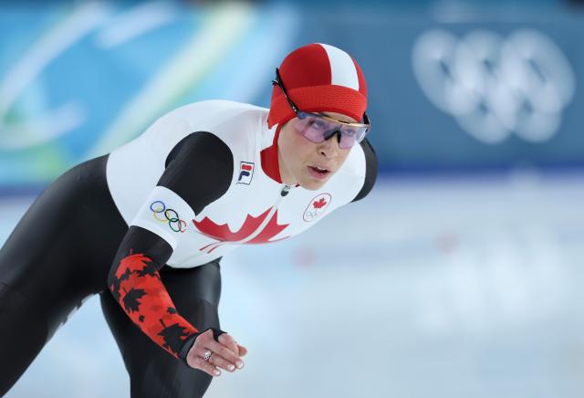 (260207) -- MILAN, Feb. 7, 2026 (Xinhua) -- Valerie Maltais of Canada competes during the speed skating women's 3000m final at the Milan-Cortina 2026 Olympic Winter Games in Milan, Italy, Feb. 7, 2026. (Xinhua/Li Jing)
