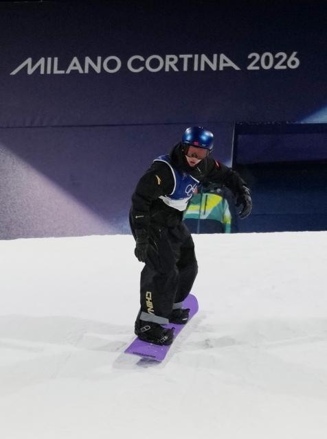 (260207) -- LIVIGNO, Feb. 7, 2026 (Xinhua) -- Su Yiming of China competes during the Men's Snowboard Big Air Final at the Milan-Cortina 2026 Olympic Winter Games in Livigno, Italy, Feb. 7, 2026. (Xinhua/Wu Huiwo)