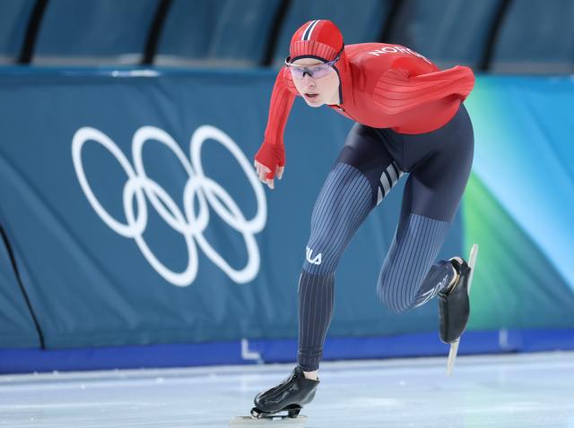 (260207) -- MILAN, Feb. 7, 2026 (Xinhua) -- Ragne Wiklund of Norway competes during the speed skating women's 3000m final at the Milan-Cortina 2026 Olympic Winter Games in Milan, Italy, Feb. 7, 2026. (Xinhua/Du Xiaoyi)