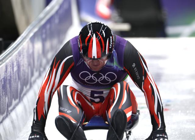 (260207) -- CORTINA D'AMPEZZO, Feb. 7, 2026 (Xinhua) -- Jonas Mueller of Austria competes during the luge men's singles run 1 at the Milan-Cortina 2026 Olympic Winter Games in Cortina, Italy, Feb. 7, 2026. (Xinhua/Ding Xu)