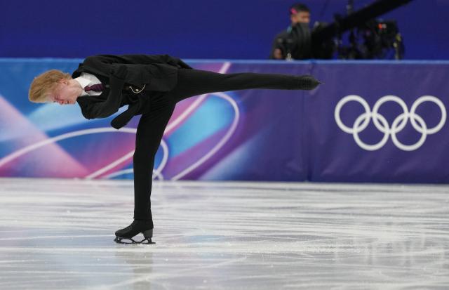 (260207) -- MILAN, Feb. 7, 2026 (Xinhua) -- Stephen Gogolev of Canada competes during the short program of men single skating for figure skating team event at the Milan-Cortina 2026 Olympic Winter Games in Milan, Italy, Feb. 7, 2026. (Xinhua/Cheng Min)