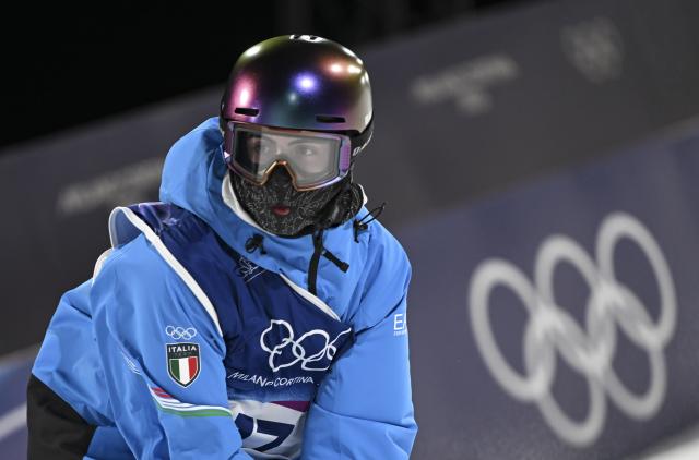 (260207) -- LIVIGNO, Feb. 7, 2026 (Xinhua) -- Ian Matteoli of Italy competes during the Snowboard Men's Big Air final at the Milan-Cortina 2026 Olympic Winter Games in Livigno, Italy, Feb. 7, 2026. (Xinhua/Xia Yifang)