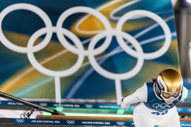 (260208) -- PREDAZZO, Feb. 8, 2026 (Xinhua) -- Maruyama Nozomi of Japan competes during the Ski Jumping Women's Normal Hill Individual of the 2026 Milan-Cortina Winter Olympics in Predazzo, Italy, Feb. 7, 2026. (Xinhua/Huang Wei)