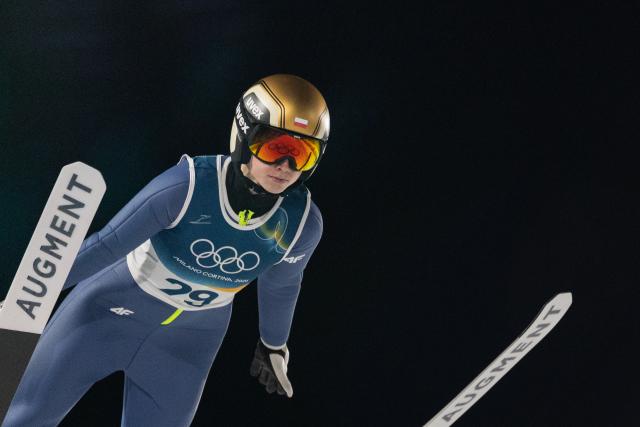 (260208) -- PREDAZZO, Feb. 8, 2026 (Xinhua) -- Anna Twardosz of Poland competes during the Ski Jumping Women's Normal Hill Individual of the 2026 Milan-Cortina Winter Olympics in Predazzo, Italy, Feb. 7, 2026. (Xinhua/Huang Wei)