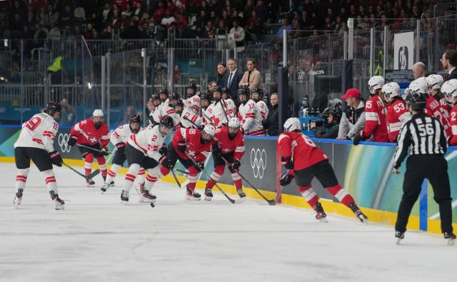 (260208) -- MILAN, Feb. 8, 2026 (Xinhua) -- Sophie Jaques of Canada competes during the ice hockey women's preliminary round group A match between Switzerland and Canada at the Milan-Cortina 2026 Olympic Winter Games in Milan, Italy, Feb. 7, 2026. (Xinhua/Tao Xiyi)