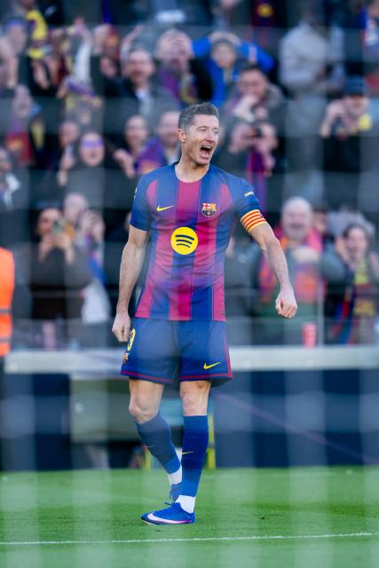 (260208) -- BARCELONA, Feb. 8, 2026 (Xinhua) -- Robert Lewandowski of Barcelona celebrates his score during La Liga football match between FC Barcelona and RCD Mallorca in Barcelona, Spain, Feb. 7, 2026. (Photo by Joan Gosa/Xinhua)
