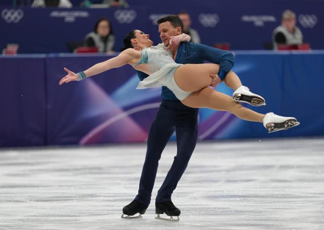 (260208) -- MILAN, Feb. 8, 2026 (Xinhua) -- Charlene Guignard (front)/Marco Fabbri of Italy perform during the free dance of ice dance skating for figure skating team event at the Milan-Cortina 2026 Olympic Winter Games in Milan, Italy, Feb. 7, 2026. (Xinhua/Cheng Min)