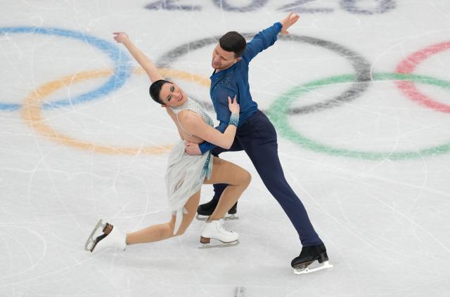 (260208) -- MILAN, Feb. 8, 2026 (Xinhua) -- Charlene Guignard (L)/Marco Fabbri of Italy perform during the free dance of ice dance skating for figure skating team event at the Milan-Cortina 2026 Olympic Winter Games in Milan, Italy, Feb. 7, 2026. (Xinhua/Xue Yuge)