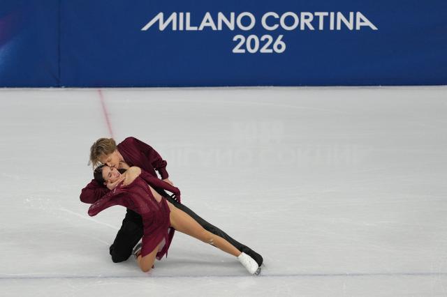 (260208) -- MILAN, Feb. 8, 2026 (Xinhua) -- Diana Davis (front)/Gleb Smolkin of Georgia perform during the free dance of ice dance skating for figure skating team event at the Milan-Cortina 2026 Olympic Winter Games in Milan, Italy, Feb. 7, 2026. (Xinhua/Xue Yuge)