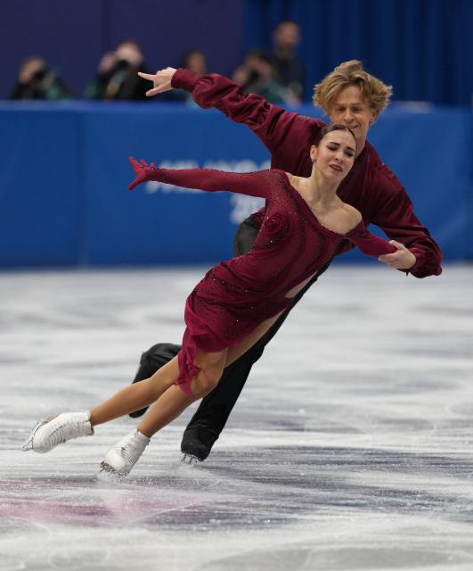 (260208) -- MILAN, Feb. 8, 2026 (Xinhua) -- Diana Davis (front)/Gleb Smolkin of Georgia perform during the free dance of ice dance skating for figure skating team event at the Milan-Cortina 2026 Olympic Winter Games in Milan, Italy, Feb. 7, 2026. (Xinhua/Cheng Min)