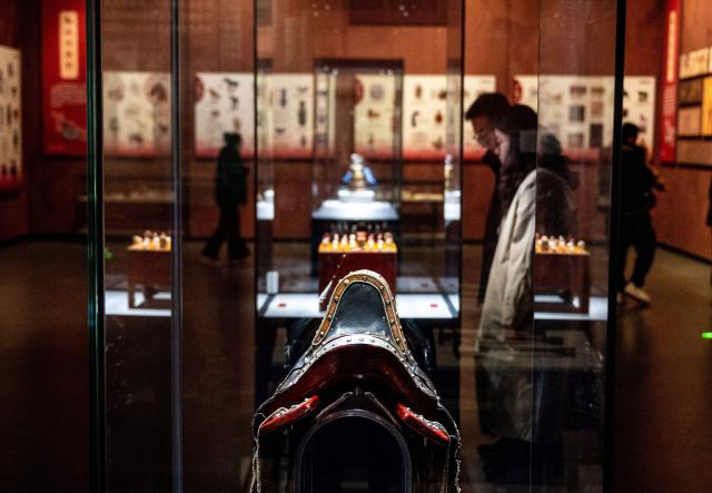 (260208) -- HOHHOT, Feb. 8, 2026 (Xinhua) -- People visit a horse-themed exhibition at the Inner Mongolia Museum in Hohhot, north China's Inner Mongolia Autonomous Region, Feb. 7, 2026.
  A special exhibition themed on horse was held at the Inner Mongolia Museum to celebrate the upcoming Chinese Lunar New Year, the Year of the Horse. (Xinhua/Lian Zhen)