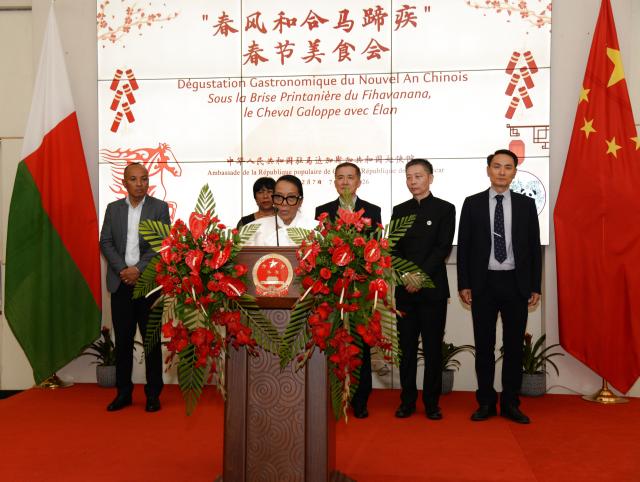 (260208) -- ANTANANARIVO, Feb. 8, 2026 (Xinhua) -- Madagascar's Minister of Foreign Affairs Christine Razanamahasoa gives a speech during an event featuring Chinese gastronomic tastings to celebrate the Chinese New Year in Antananarivo, Madagascar, Feb. 7, 2026. TO GO WITH "Madagascar FM calls for closer ties with China ahead of Chinese New Year" (Photo by Sitraka Rajaonarison/Xinhua)
