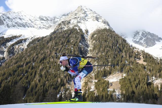 (260208) -- ANTERSELVA, Feb. 8, 2026 (Xinhua) -- Lou Jeanmonnot of France competes during the biathlon mixed relay 4 x 6km (M+W) at the Milan-Cortina 2026 Olympic Winter Games in Anterselva, Italy, Feb. 8, 2026. (Xinhua/Zhang Tao)