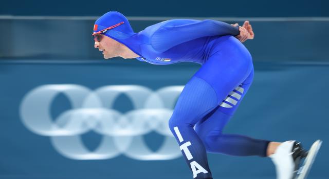(260208) -- MILAN, Feb. 8, 2026 (Xinhua) -- Riccardo Lorello of Italy competes during the speed skating men's 5000m match at the Milan-Cortina 2026 Olympic Winter Games in Milan, Italy, Feb. 8, 2026. (Xinhua/Du Xiaoyi)