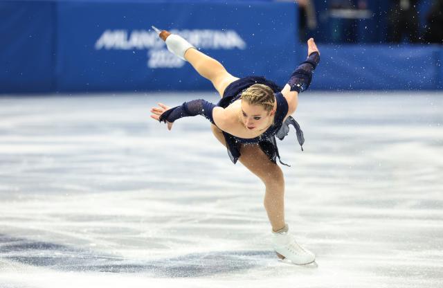 (260208) -- MILAN, Feb. 8, 2026 (Xinhua) -- Amber Glenn of the United States competes during the women single skating free skating of the figure skating team event of the Milan-Cortina 2026 Olympic Winter Games in Milan, Italy, Feb. 8, 2026. (Xinhua/Li Ming)