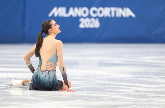 (260208) -- MILAN, Feb. 8, 2026 (Xinhua) -- Lara Naki Gutmann of Italy competes during the women single skating free skating of the figure skating team event of the Milan-Cortina 2026 Olympic Winter Games in Milan, Italy, Feb. 8, 2026. (Xinhua/Li Ming)