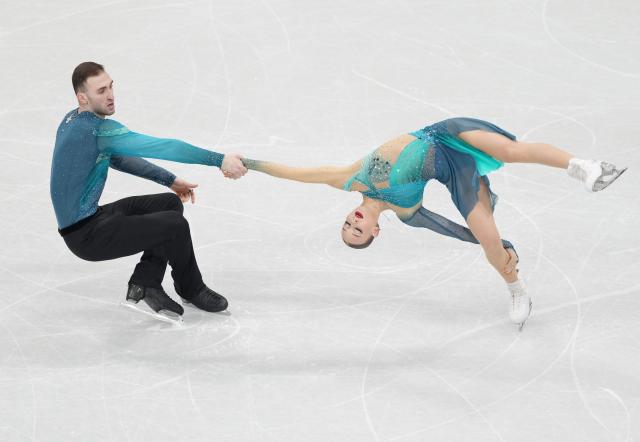 (260208) -- MILAN, Feb. 8, 2026 (Xinhua) -- Anastasiia Metelkina (R)/Luka Berulava of Georgia compete during the free skating of pair skating for figure skating team event at the Milan-Cortina 2026 Olympic Winter Games in Milan, Italy, Feb. 8, 2026. (Xinhua/Cheng Min)