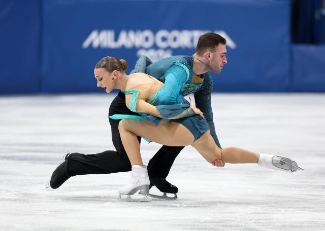 (260208) -- MILAN, Feb. 8, 2026 (Xinhua) -- Anastasiia Metelkina (front)/Luka Berulava of Georgia compete during the free skating of pair skating for figure skating team event at the Milan-Cortina 2026 Olympic Winter Games in Milan, Italy, Feb. 8, 2026. (Xinhua/Li Ming)