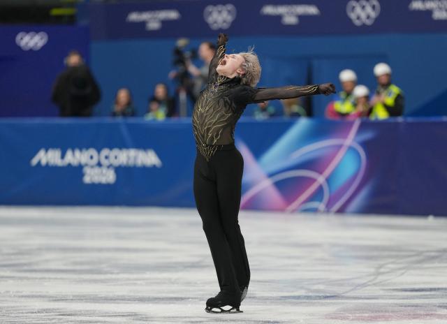 (260208) -- MILAN, Feb. 8, 2026 (Xinhua) -- Ilia Malinin of United States competes during the figure skating team event men single skating free skating of the Milan-Cortina 2026 Olympic Winter Games in Milan, Italy, Feb. 8, 2026. (Xinhua/Xue Yuge)