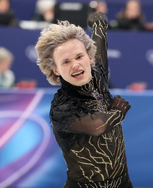 (260208) -- MILAN, Feb. 8, 2026 (Xinhua) -- Ilia Malinin of United States competes during the figure skating team event men single skating free skating of the Milan-Cortina 2026 Olympic Winter Games in Milan, Italy, Feb. 8, 2026. (Xinhua/Li Ming)