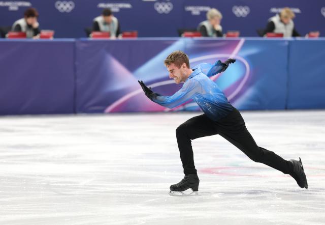(260208) -- MILAN, Feb. 8, 2026 (Xinhua) -- Matteo Rizzo of Italy celebrates after his performance during the figure skating team event men single skating free skating of the Milan-Cortina 2026 Olympic Winter Games in Milan, Italy, Feb. 8, 2026. (Xinhua/Li Ming)