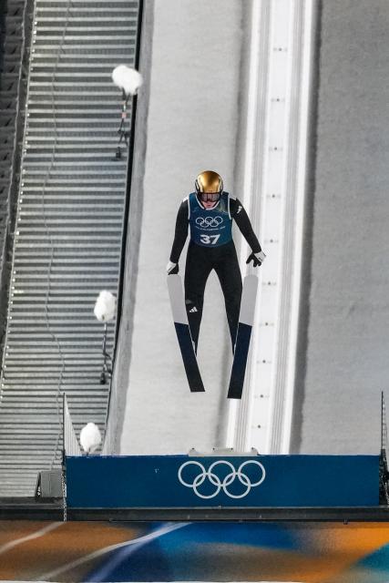 (260209) -- PREDAZZO, Feb. 9, 2026 (Xinhua) -- Marius Lindvik of Norway competes during the Ski Jumping Men's Normal Hill second Official Training of the 2026 Milan-Cortina Winter Olympics in Predazzo, Italy, Feb. 8, 2026. (Xinhua/Huang Wei)