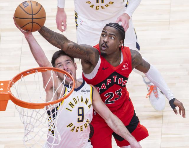 (260209) -- TORONTO, Feb. 9, 2026 (Xinhua) -- Jamal Shead (R) of Toronto Raptors fights for a rebound with T. J. McConnell of Indiana Pacers during the 2025-2026 NBA regular season game between Toronto Raptors and Indiana Pacers in Toronto, Canada, on Feb. 8, 2026. (Photo by Zou Zheng/Xinhua)