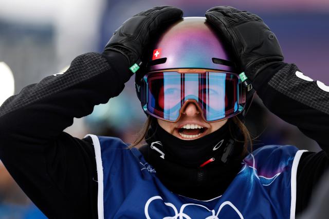 (260209) -- LIVIGNO, Feb. 9, 2026 (Xinhua) -- Mathilde Gremaud of Switzerland reacts during the freestyle skiing women's freeski slopestyle final at the Milan-Cortina 2026 Olympic Winter Games in Livigno, Italy, Feb. 9, 2026. (Xinhua/Wang Peng)