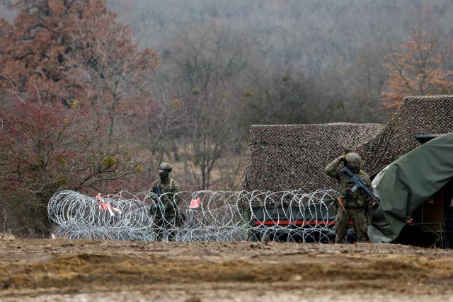 (260209) -- CINCU, Feb. 9, 2026 (Xinhua) -- Soldiers attend the Dynamic Front 26 military exercise at the Cincu Training Area in Cincu, Brasov County, Romania, on Feb. 9, 2026. (Photo by Cristian Cristel/Xinhua)