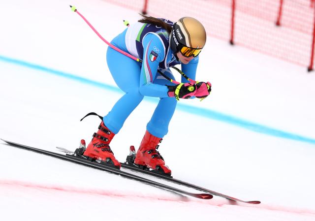 (260209) -- CORTINA D'AMPEZZO, Feb. 9, 2026 (Xinhua) -- Nadia Delago of Italy takes part in the downhill 1st official training of the alpine skiing women's team combined at the Milan-Cortina 2026 Olympic Winter Games in Cortina, Italy, Feb. 9, 2026. (Xinhua/Zhang Chenlin)