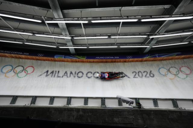 (260209) -- CORTINA D'AMPEZZO, Feb. 9, 2026 (Xinhua) -- Wang Peixuan of China competes during the luge women's singles run 1 at the Milan-Cortina 2026 Olympic Winter Games in Cortina, Italy, Feb. 9, 2026. (Xinhua/Li Gang)