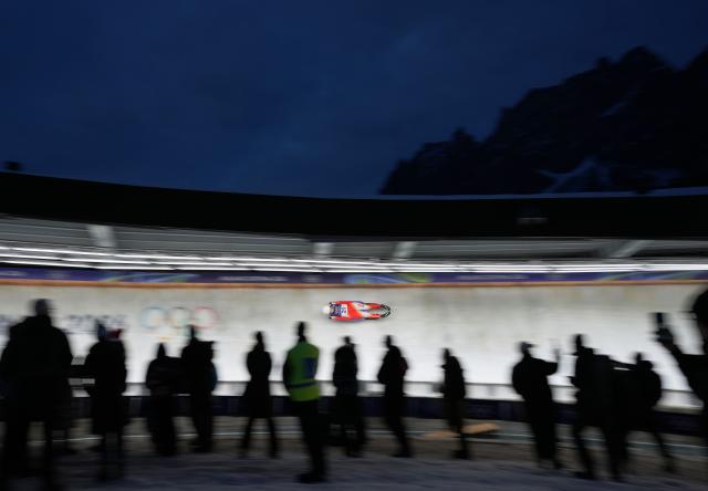 (260209) -- CORTINA D'AMPEZZO, Feb. 9, 2026 (Xinhua) -- Klaudia Domaradzka of Poland competes during the luge women's singles run 1 at the Milan-Cortina 2026 Olympic Winter Games in Cortina, Italy, Feb. 9, 2026. (Xinhua/Li Gang)