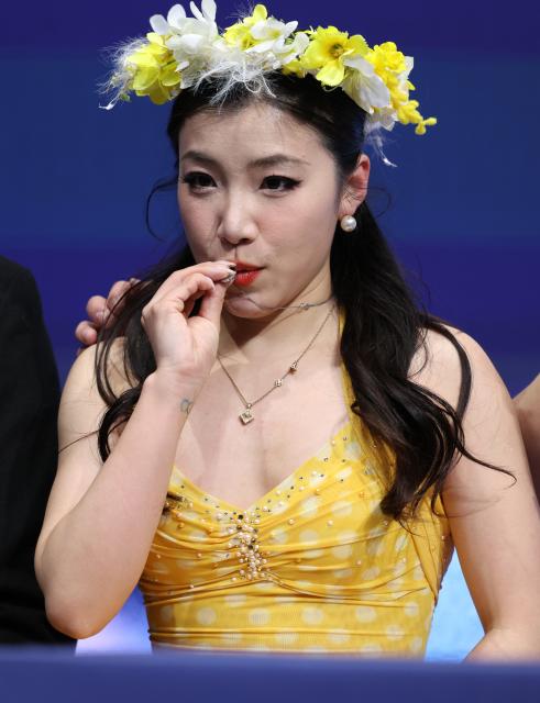 (260209) -- MILAN, Feb. 9, 2026 (Xinhua) -- Wang Shiyue of China waits for the score during the rhythm dance of figure skating ice dance competition at the Milan-Cortina 2026 Olympic Winter Games in Milan, Italy, Feb. 9, 2026. (Xinhua/Chen Yichen)