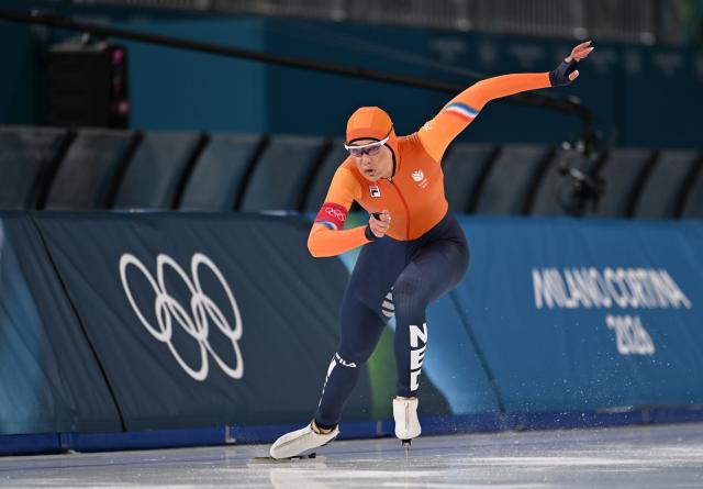(260209) -- MILAN, Feb. 9, 2026 (Xinhua) -- Jutta Leerdam of the Netherlands competes during the match of speed skating women's 1000m at the Milan-Cortina 2026 Olympic Winter Games in Milan, Italy, Feb. 9, 2026. (Xinhua/Wu Wei)