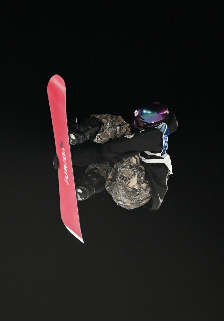 (260209) -- LIVIGNO, Feb. 9, 2026 (Xinhua) -- Yu Seungeun of South Korea competes during the snowboard women's big air final match at the Milan-Cortina 2026 Olympic Winter Games in Livigno, Italy, Feb. 9, 2026. (Xinhua/Xia Yifang)