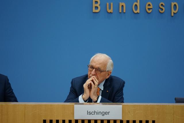 (260209) -- BERLIN, Feb. 9, 2026 (Xinhua) -- Munich Security Conference Chairman Wolfgang Ischinger participates in the launch event of the Munich Security Report 2026 in Berlin, Germany, Feb. 9, 2026. The world has entered a period of "wrecking-ball politics," where sweeping destruction has become the order of the day, according to the Munich Security Report 2026 released here on Monday. (Xinhua/Li Chao)