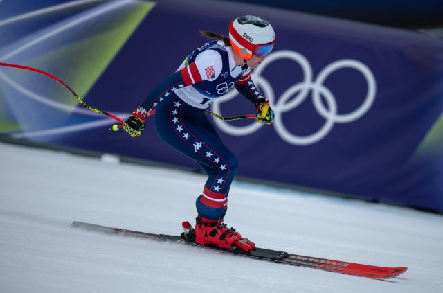 (260210) -- CORTINA D'AMPEZZO, Feb. 10, 2026 (Xinhua) -- Breezy Johnson of the United States competes during the downhill race of the alpine skiing women's team combined at the Milan-Cortina 2026 Olympic Winter Games in Cortina, Italy, Feb. 10, 2026. (Xinhua/Fei Maohua)
